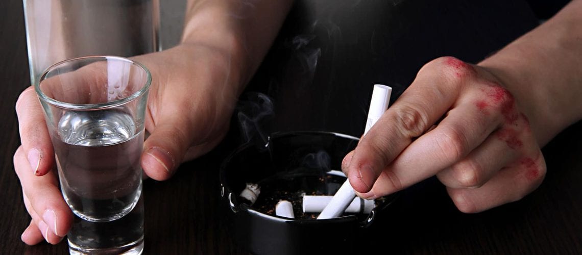 Dependencia Alcohol y Tabaco